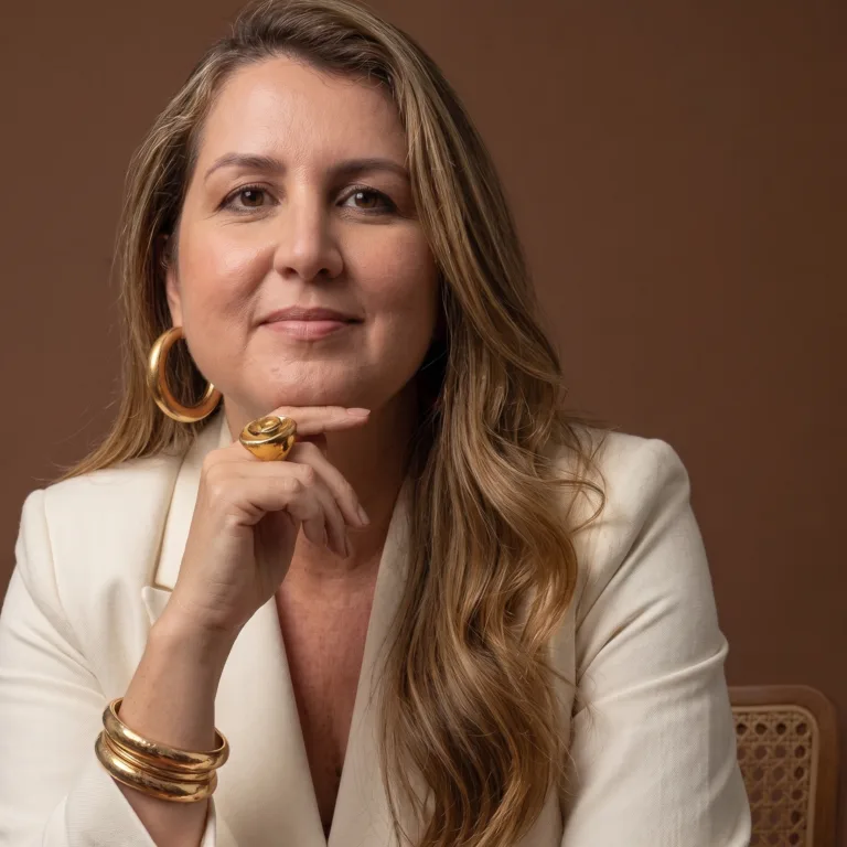 Michelle Miranda, estagiária da Borges & Sena Advogados